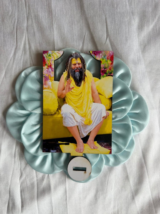 Gurudev Cutout Stand - Shri Hit Sakhi