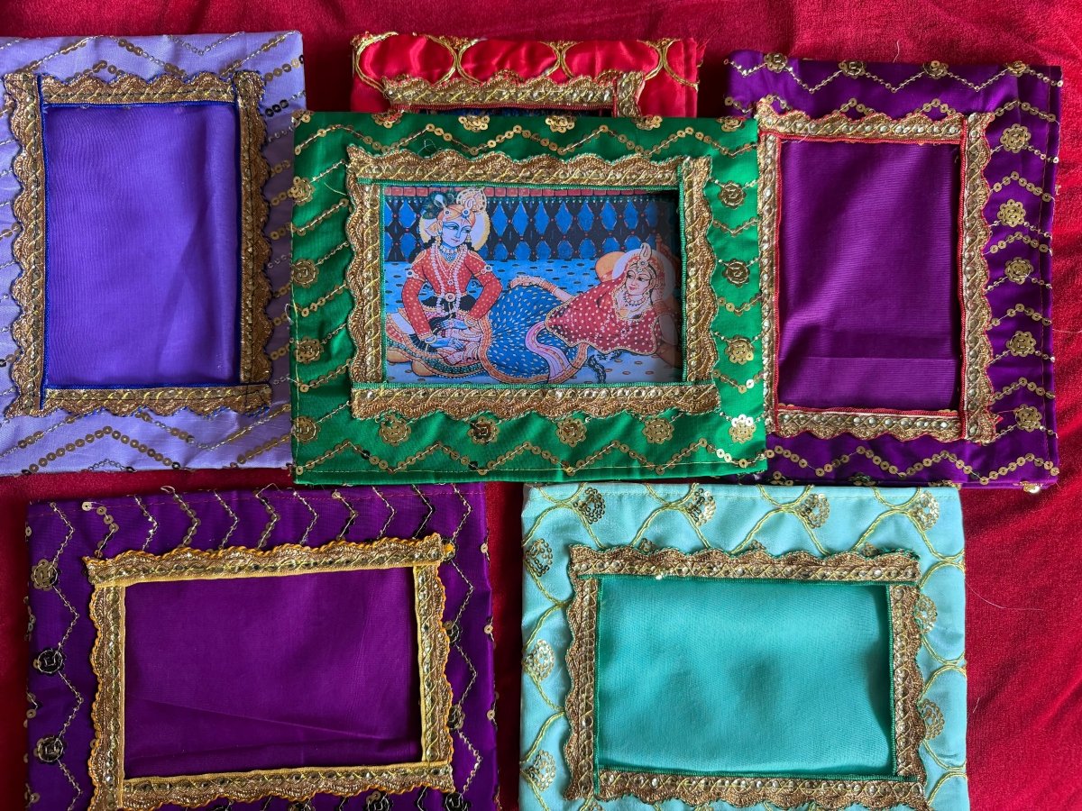 Seva Kunj Chavi with 1 Poshakh (without Frame) - Shri Hit Sakhi