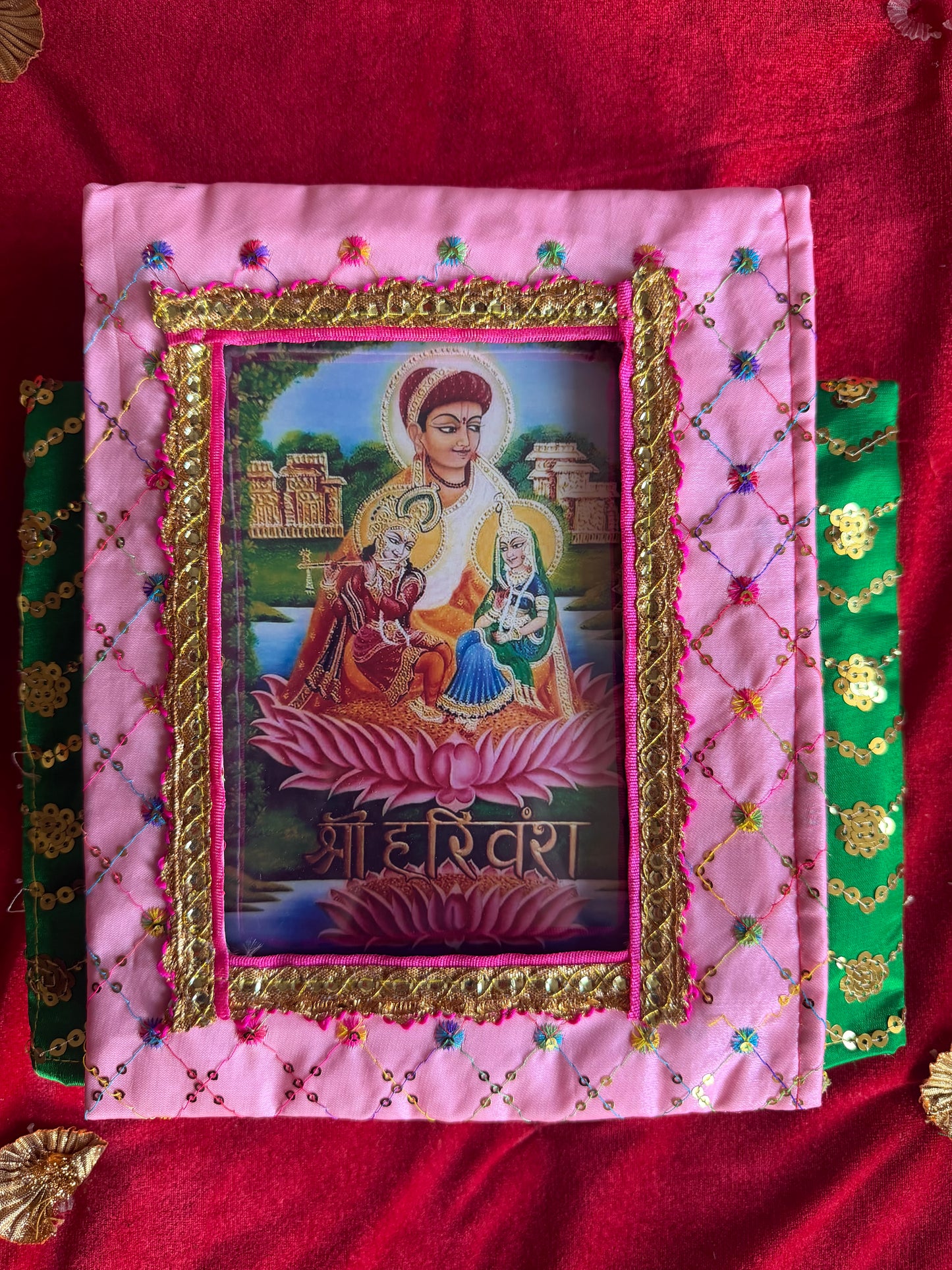 Shri Harivansh Mahaprabhu Chavi with 1 Poshakh (without Frame)