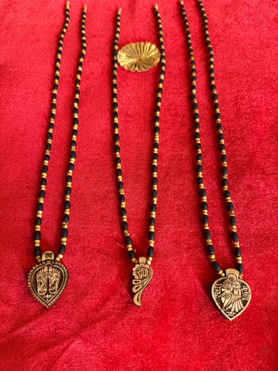 Desi Ghee Premium Tulsi Kanthi Mala With Beautiful Pendants - Shri Hit Sakhi
