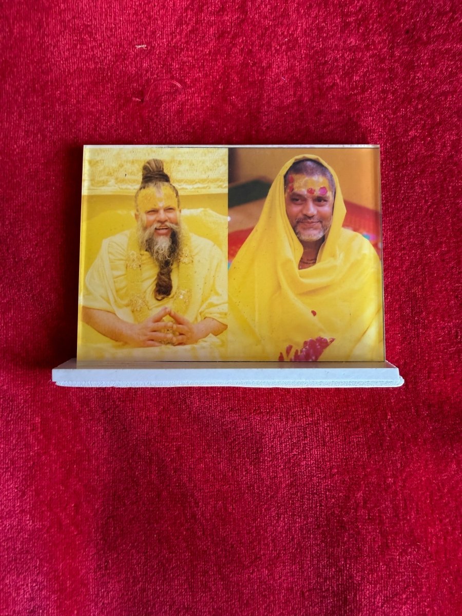 Gurudev & Bade Gurudev Car Dashboard Photo Stand - Shri Hit Sakhi