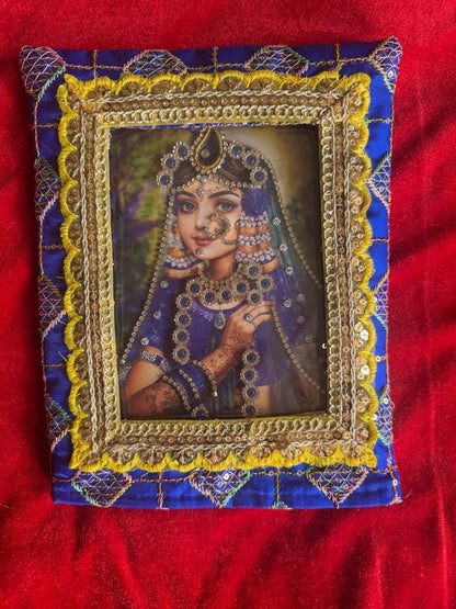 Shringar Chavi with 1 Poshakh (Without Frame) - Shri Hit Sakhi